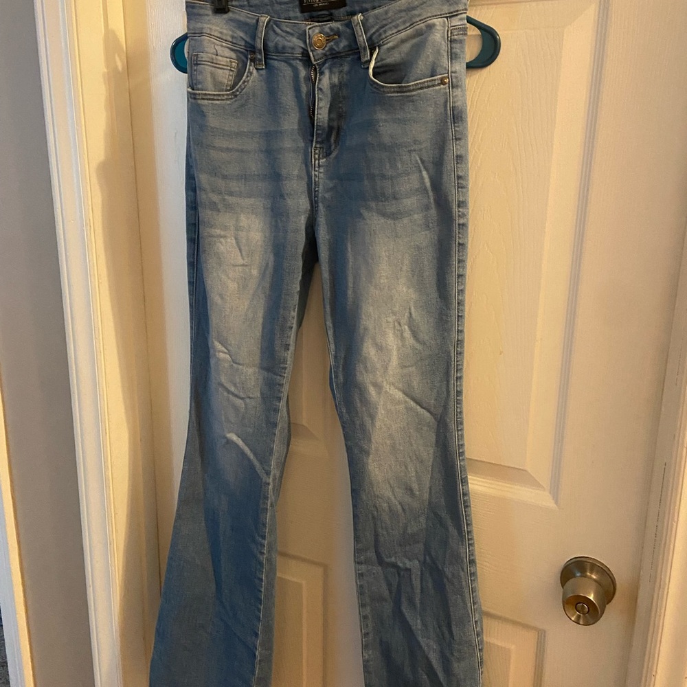 Flying Banana Los Angeles Light Wash Flare Jeans — Size 4L.
